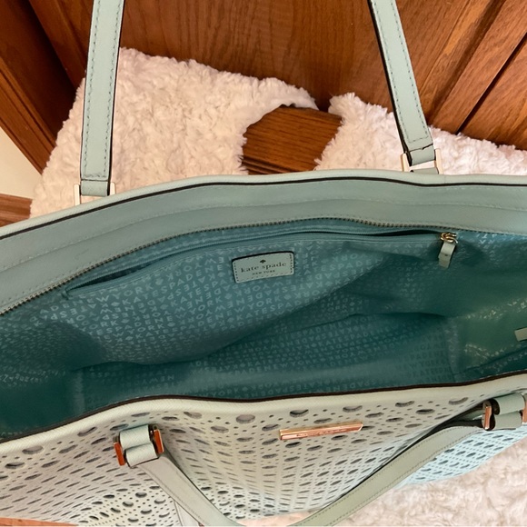 Beautiful large Kate Spade Tote - Picture 7 of 15